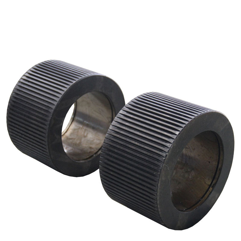 قلل من حجم الأعمدة الخشبية الكبيرة والأخشاب إلى سُمْدِن ناعم باستخدام محطم خشب عالي الطاقة