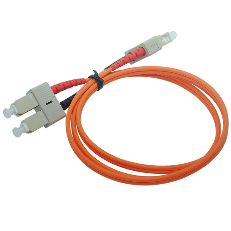 קבלו יתרון על היריבים עם פתרונות לוחות הפצ' אופטיים מתקדמים שלנו