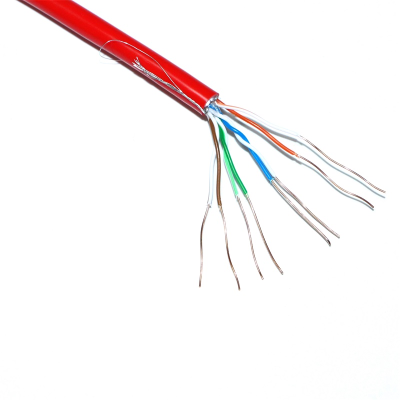 Entender los beneficios de usar cables parche de fibra LC en centros de datos