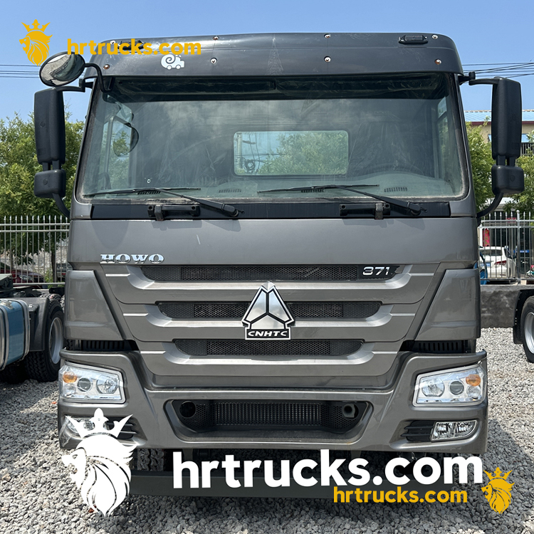 HOWO7 Tractor Truck  Black 6×4-HW76