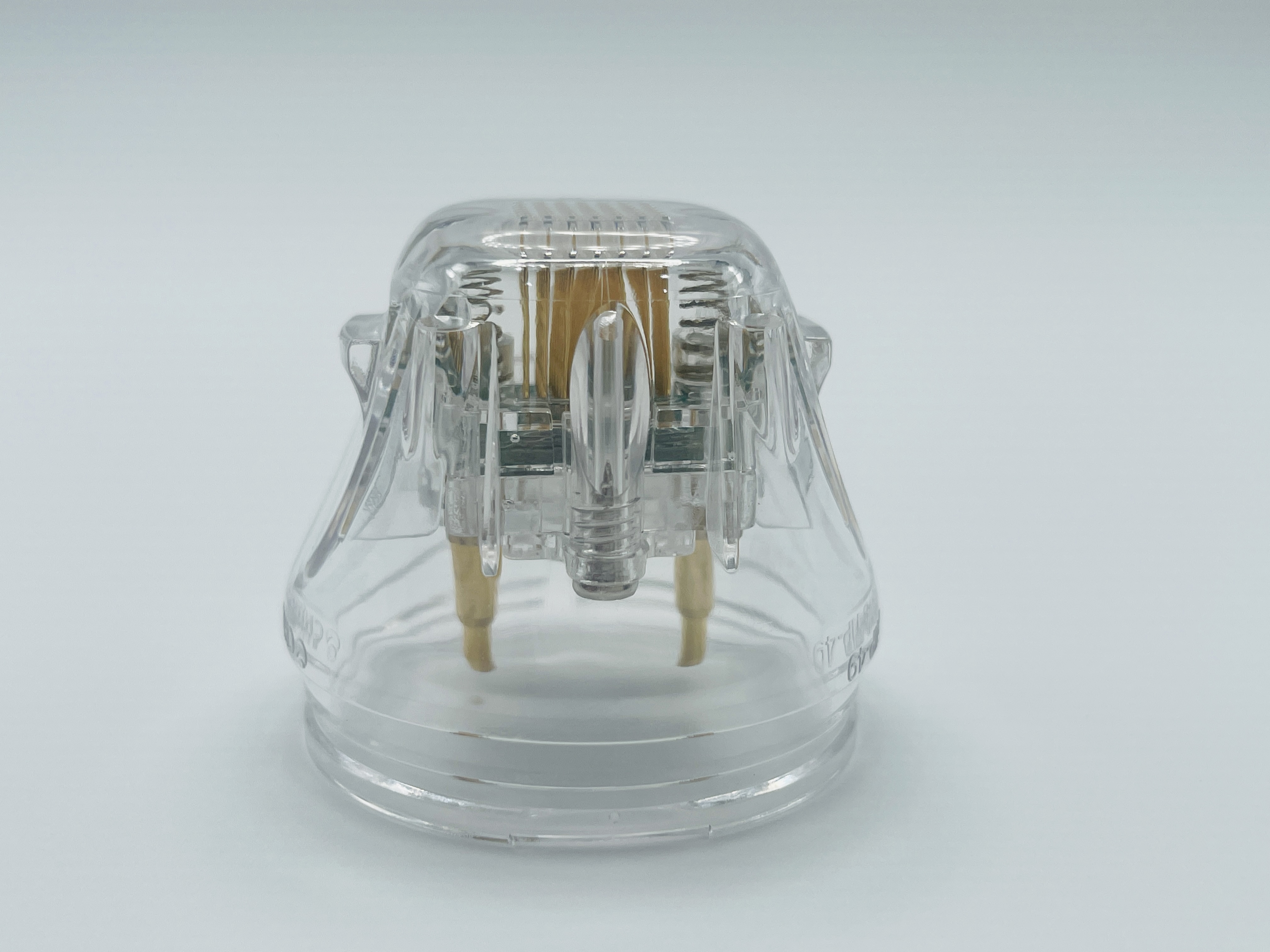 توانایی Scarlet RF را برای پوست هموارتر و نگاه جوان‌تر کشف کنید