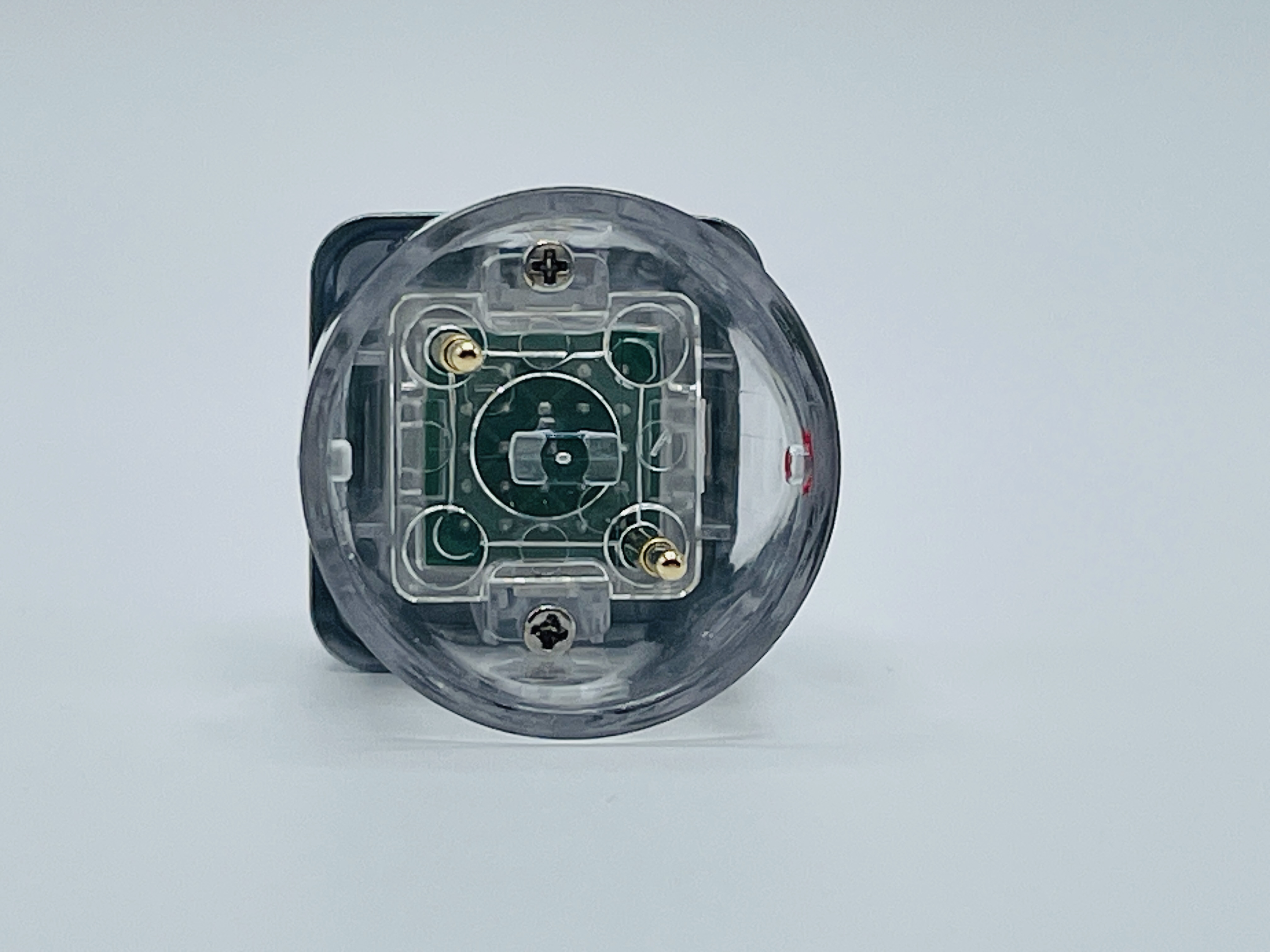 -Révélez le véritable potentiel de votre peau avec le microneedling Pixel 8