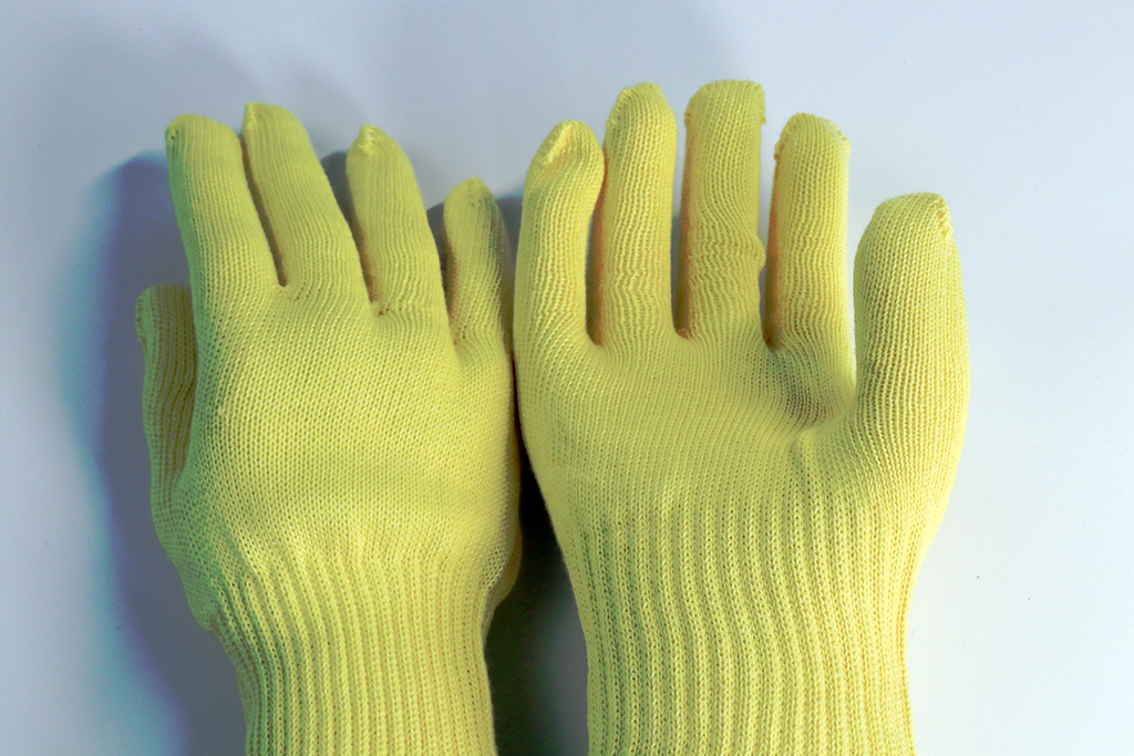 Fireproof Gloves Suppliers: Meeting EN Standards for Firefighting Teams