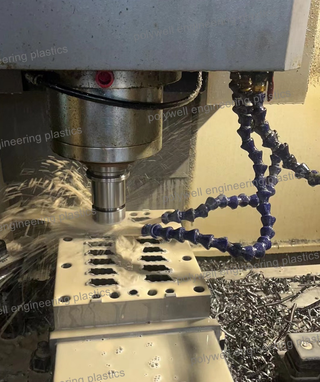 What to Consider When Choosing a Plastic Molding Manufacturer