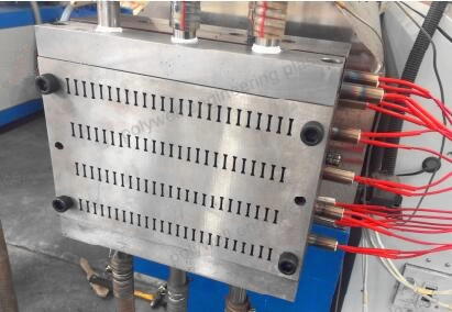 High Wear-Resistant Steel Mould for Different Types Thermal Break Strip Extrusion Extruder