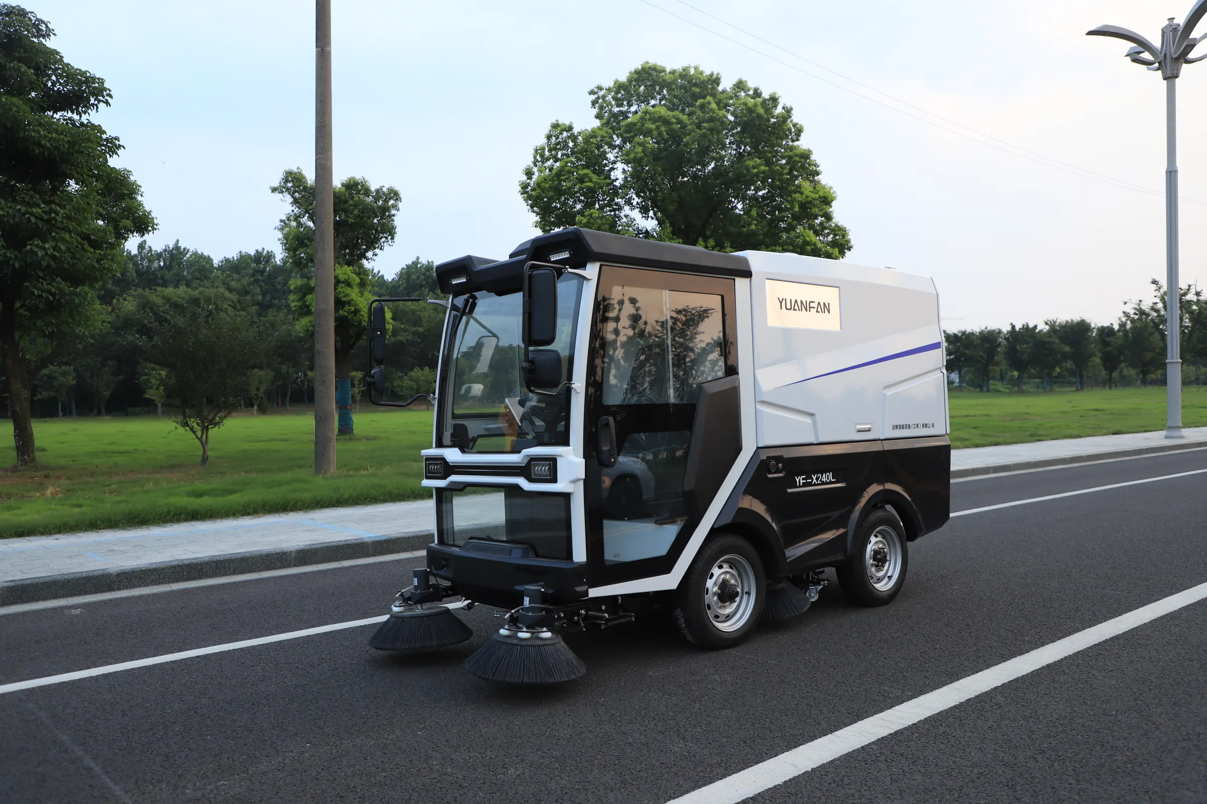 How to Choose the Perfect Ride-On Sweeper for Your Business.