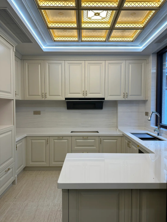 What Materials are Best for Kitchen Cabinets in Terms of Durability and Appearance?