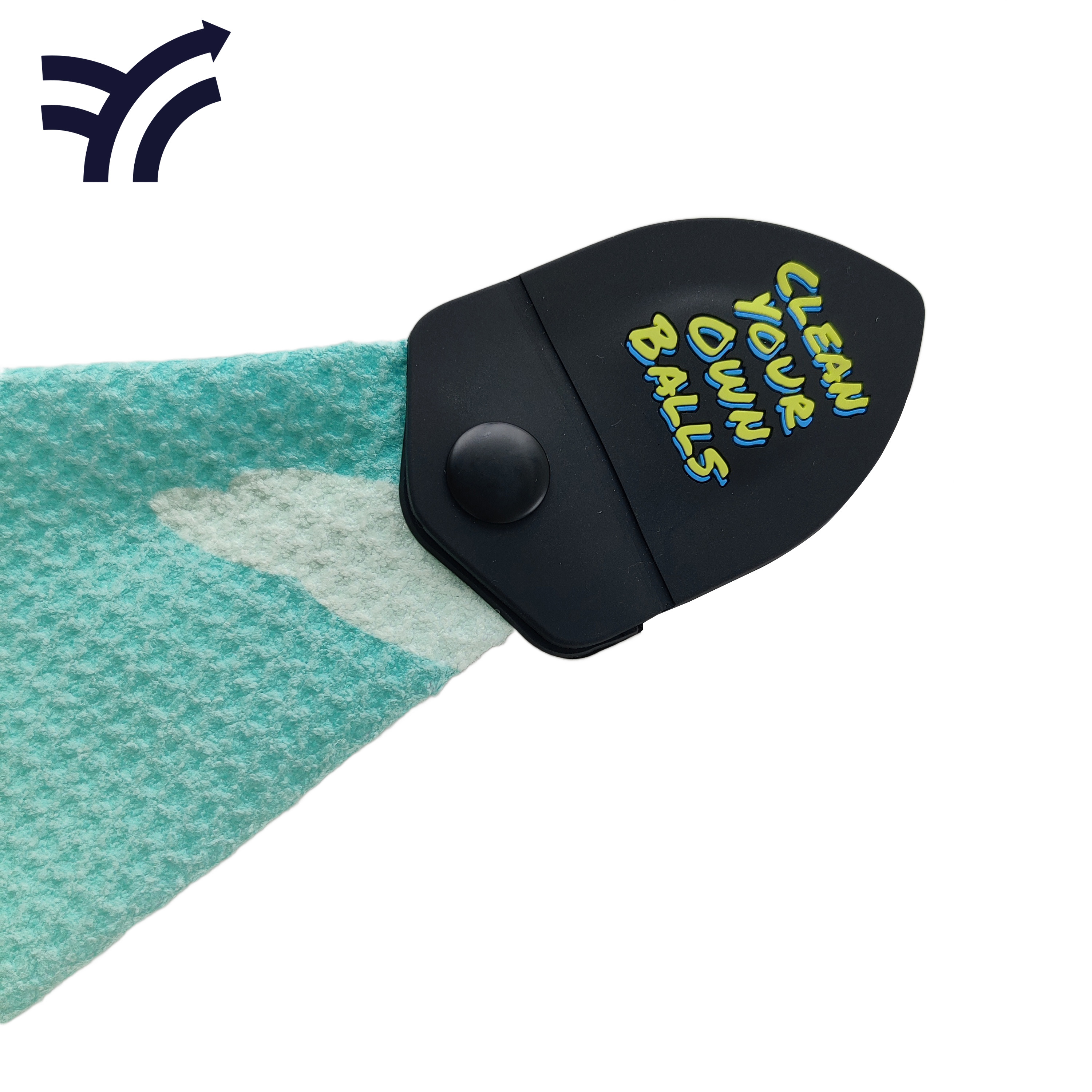 Golf towel with magnet