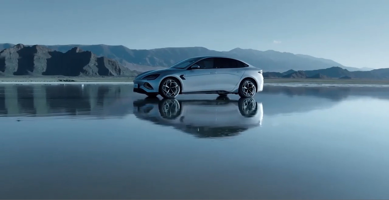 What is the total cost of ownership for New Energy Vehicles compared to traditional vehicles?