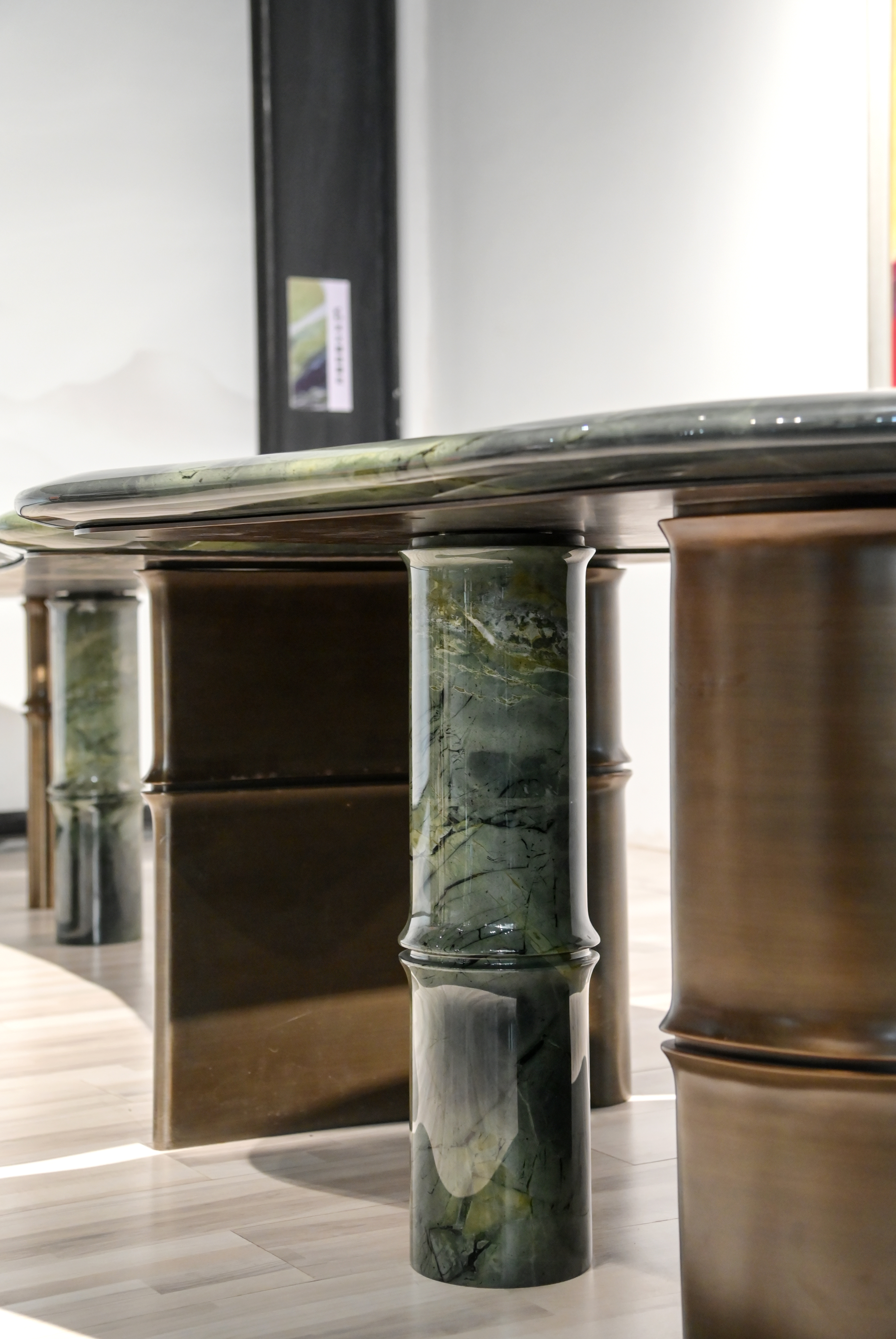 Czarnoksiężnik ze страны Oz, meble kamienne, projekt kamieniowy, stół kamienny