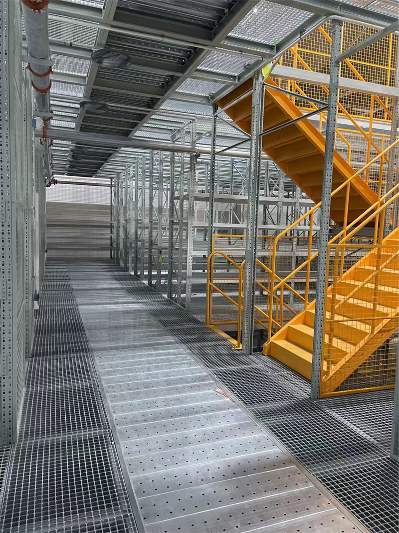 왜 스테인레스 선반이 상업용 주방에 적합한가