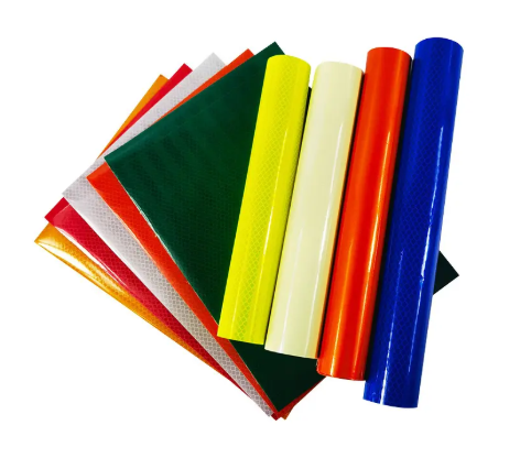 Choosing the Right Reflective Sheets for Your Signage Needs