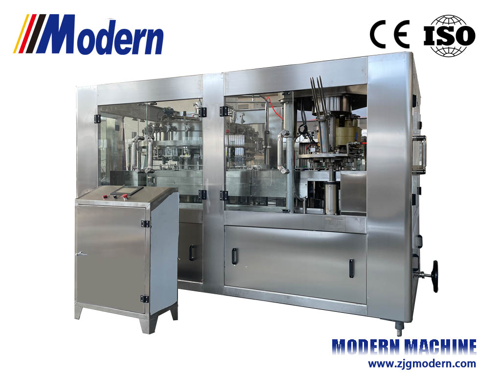 آلة تعليب المشروبات الغازية