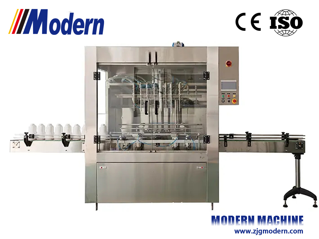 المواد المختارة هي جلد الماعز المعالج نباتيًا بوزن 5-7 أونصات ومغطى بطبقة مزدوجة أو ثلاثية لضمان المتانة والموثوقية