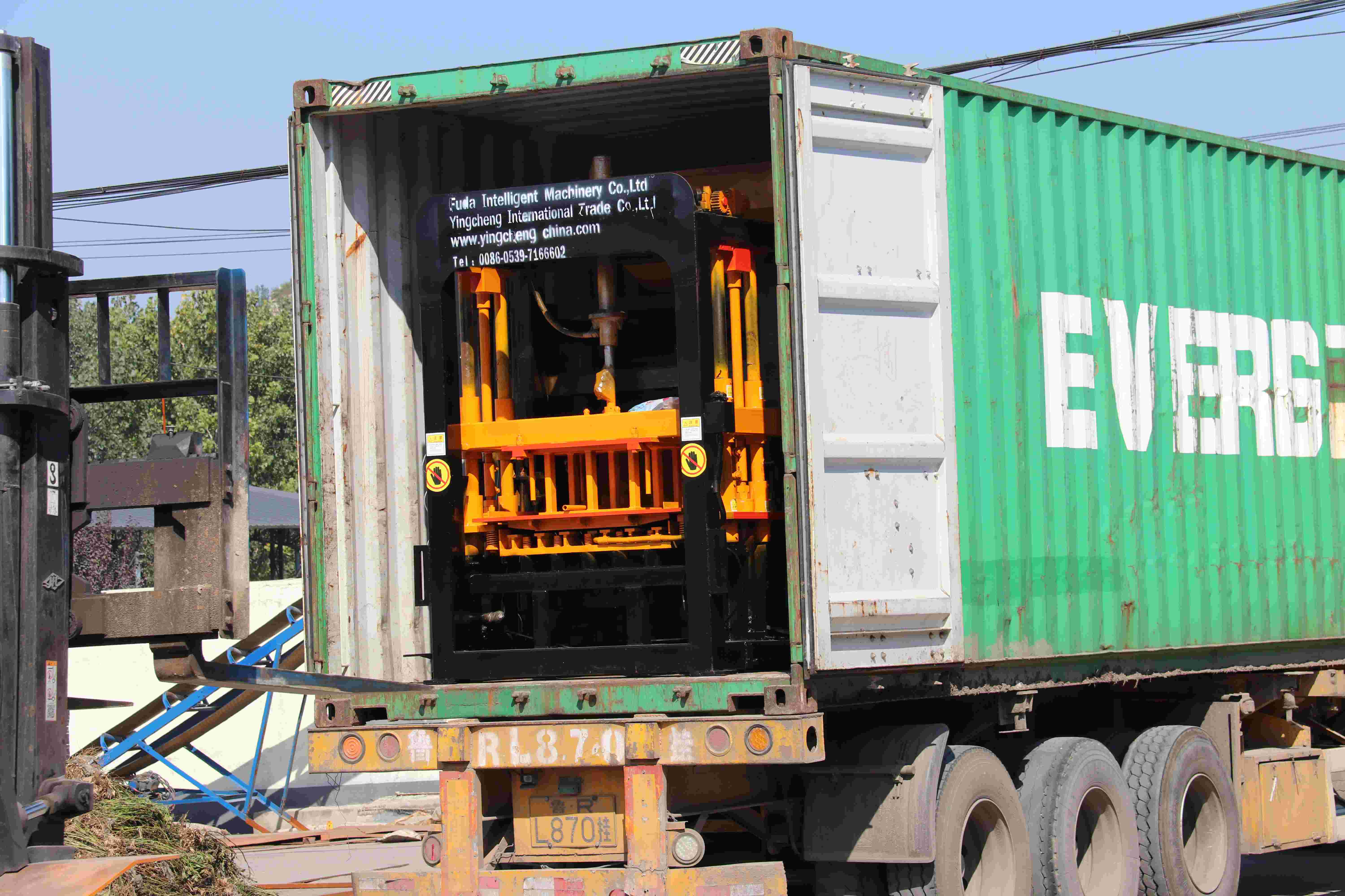 container delivery.jpg