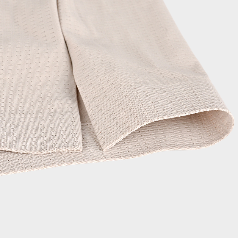 La force incroyable et la capacité de la plus grande chargeuse sur pneus en action