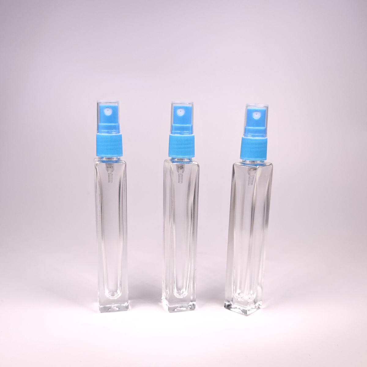 Kompaktowa konstrukcja ułatwiająca przechowywanie w torebce lub kieszeni