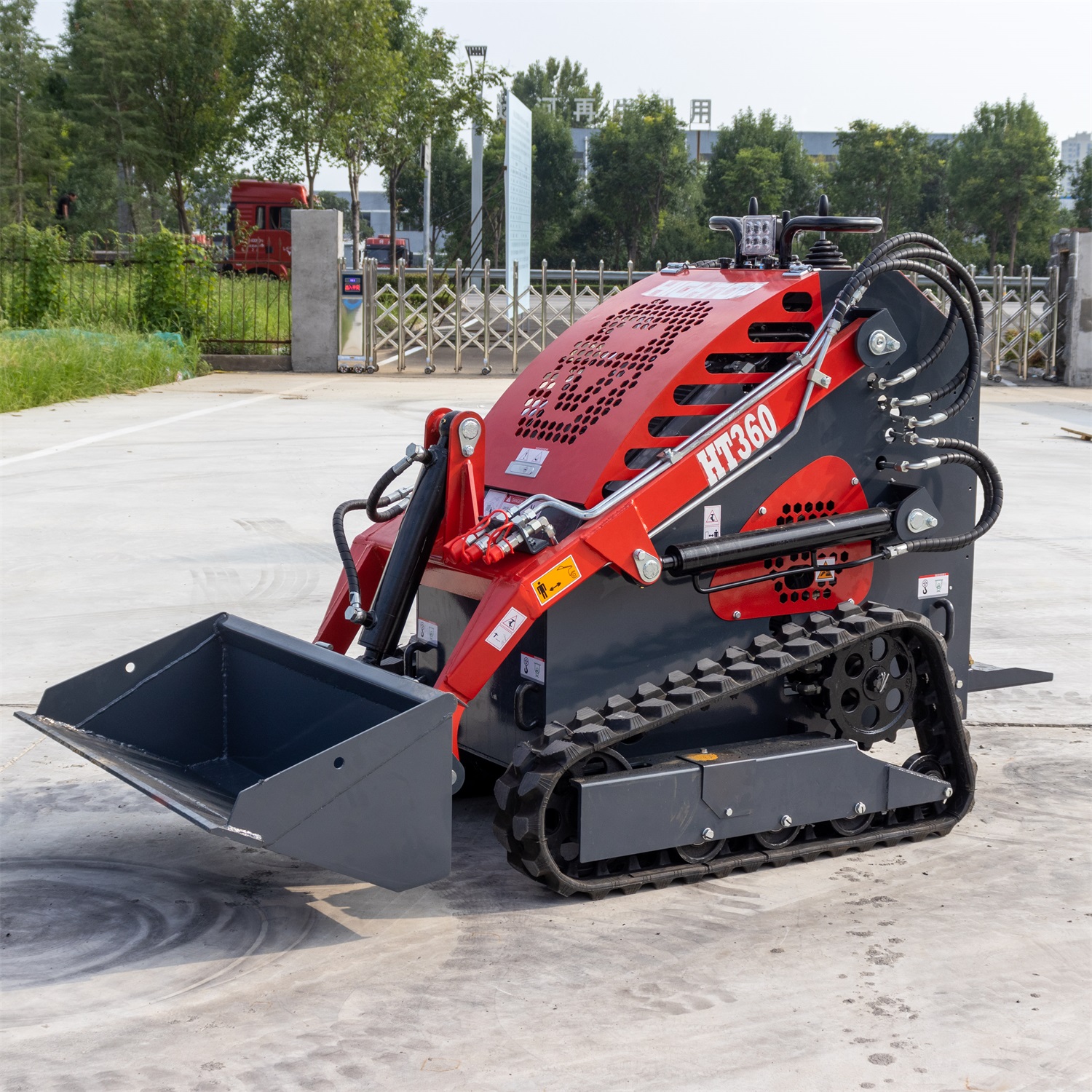 HTS360L Skid Steer Loader