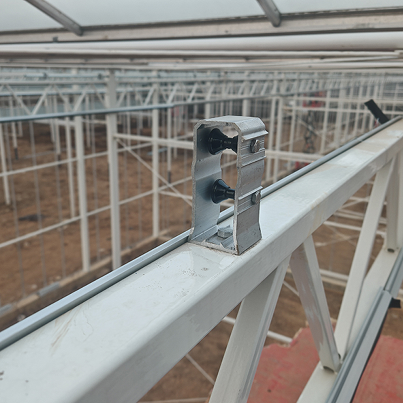 Greenhouse aluminum alloy bracket roller