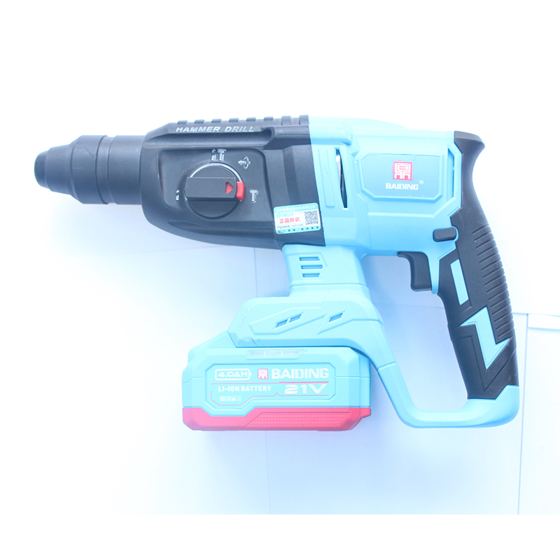 baiding serisi 5025 Fırçailess litiyum batarya çekiç 2 batarya, bir şarjör, yüksek kaliteli plastik kutuda paketlenmiştir