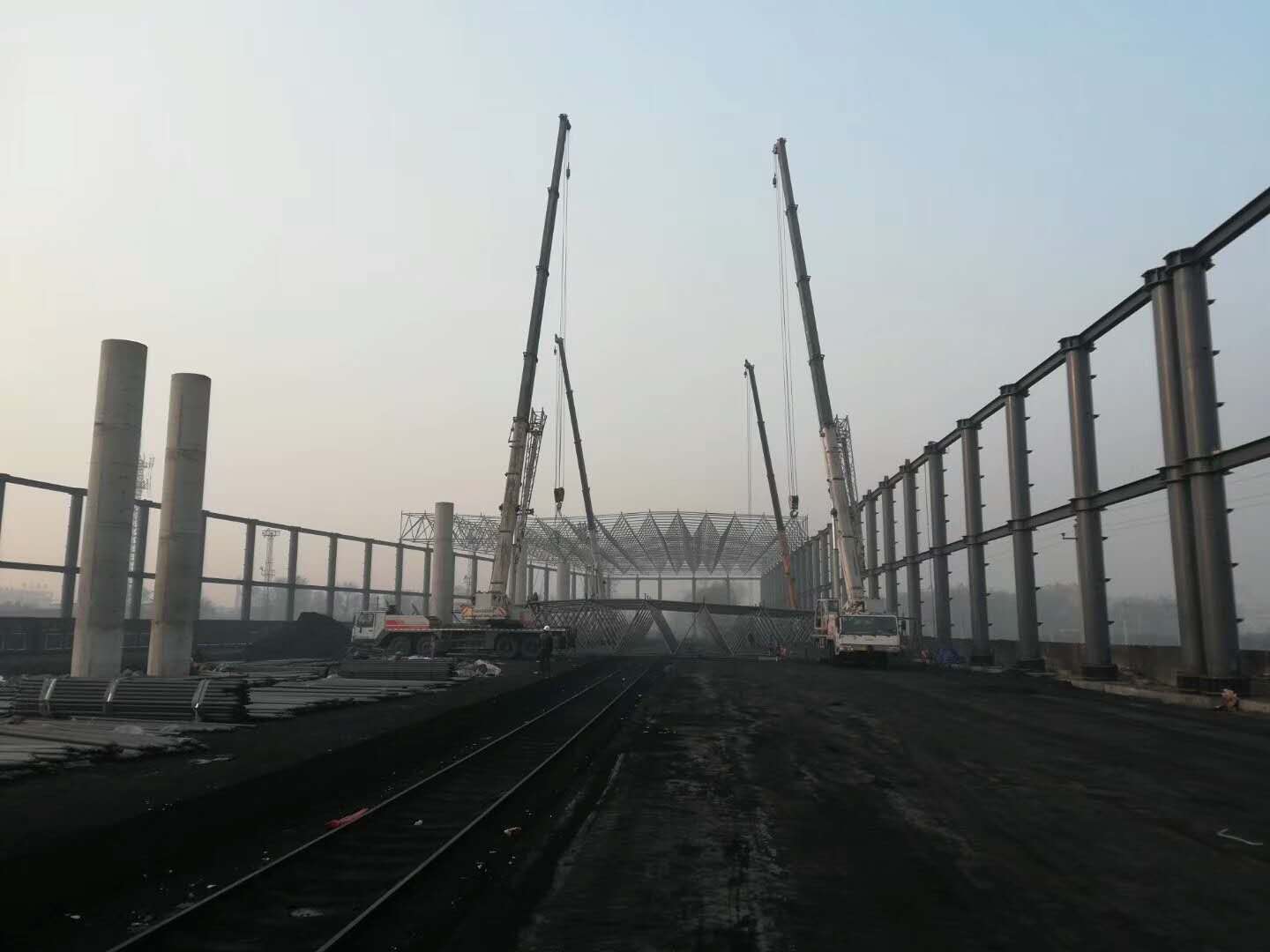 ความหลากหลายของตัวเลือกการออกแบบสำหรับโครงสร้างเหล็กสำเร็จรูป