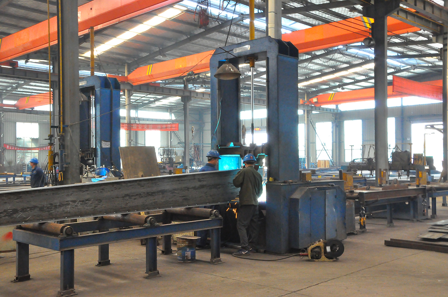 Многофункционалността на стоманните набори за съхранителни сгради за жилищен и комерчен използуван