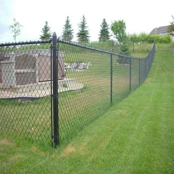 The Benefits of Installing a Galvanized Chain Link Fence