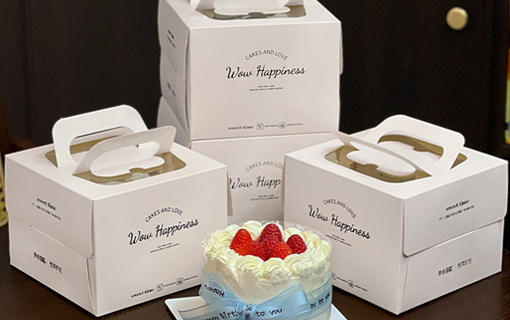 علب الكيك والمعجنات