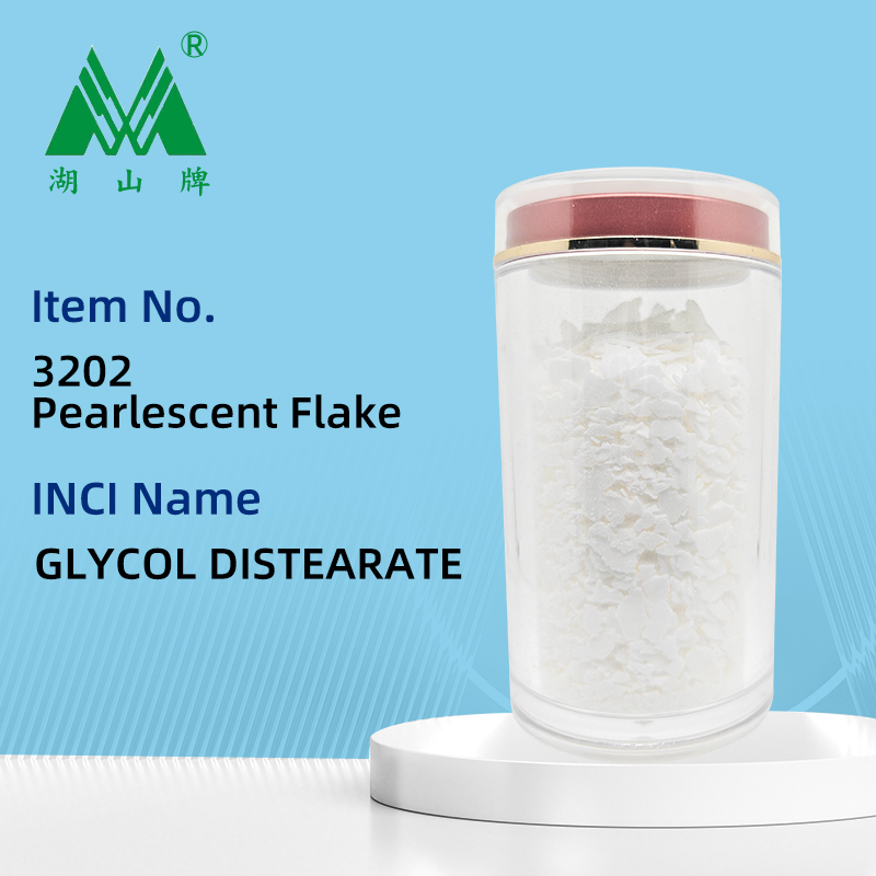 GLYCOL DISTEARATE