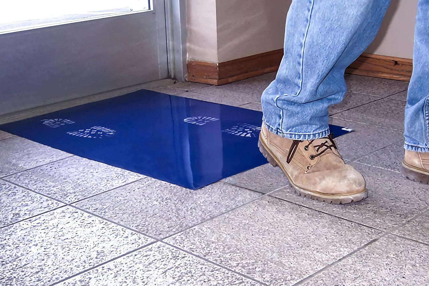 Miksi antistatiikkahansikkeet ovat välttämättömiä elektroniikan käsittelyssä