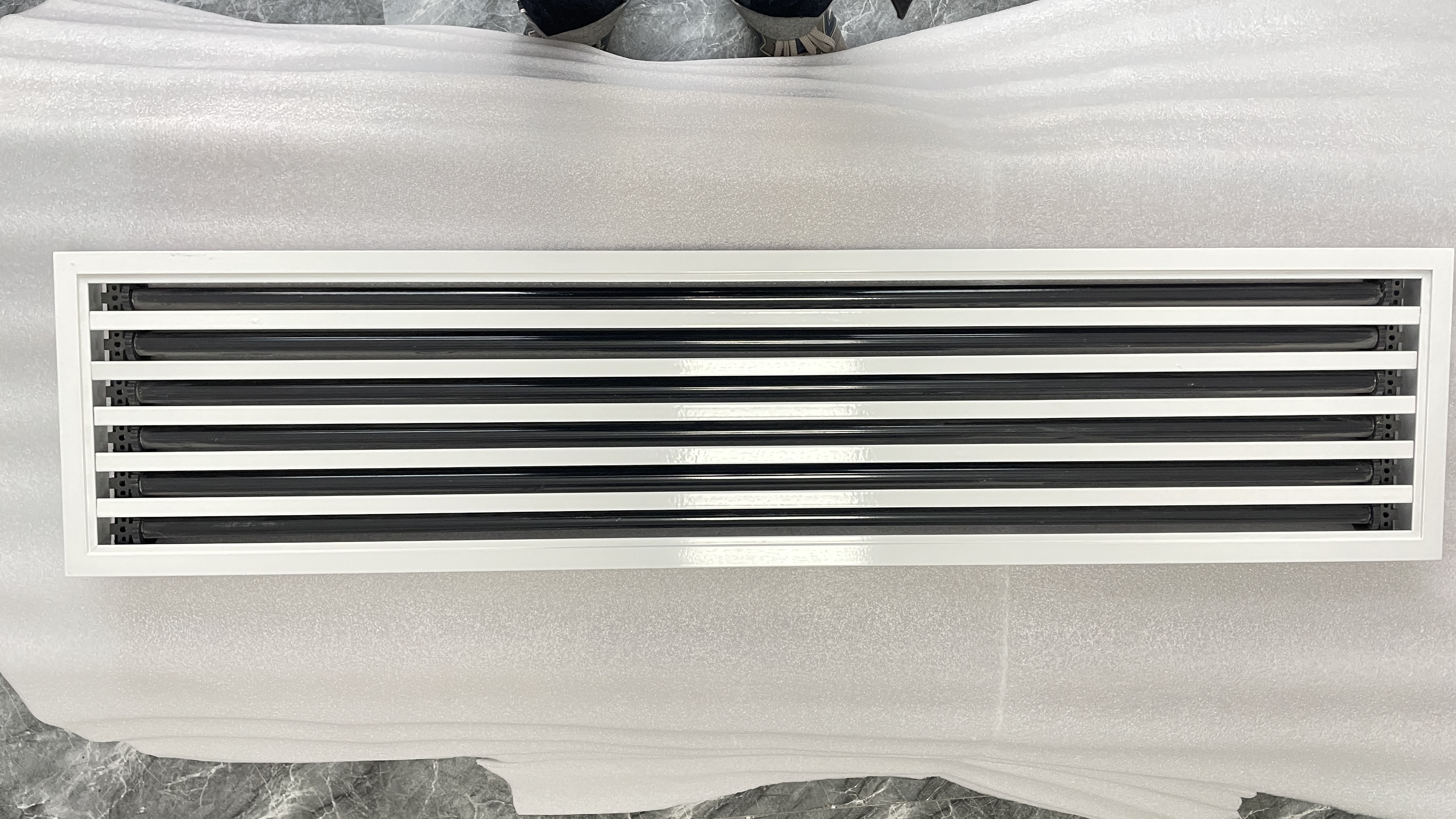 אילו מידות של רושם להט מתאימות לפתחי קיר שונים?