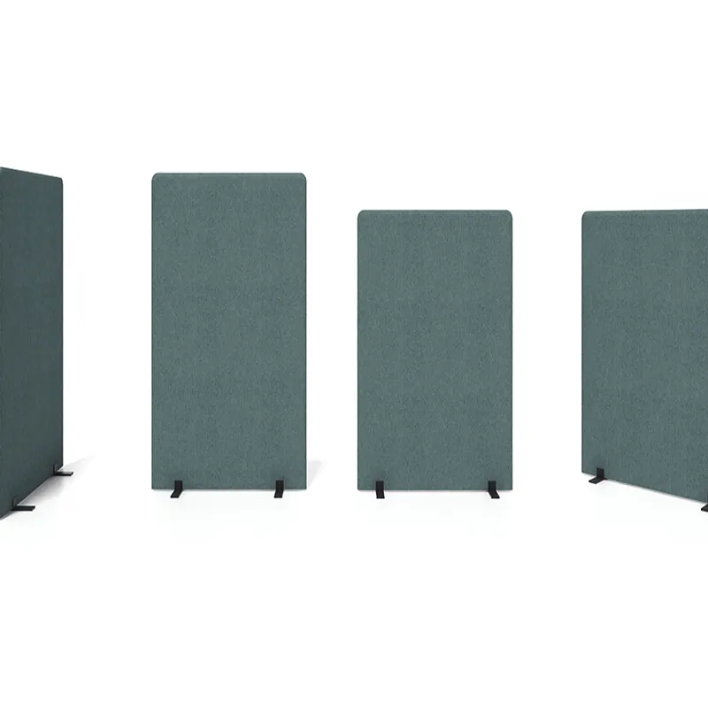 איך מחיצות זכוכית משפרות שקיפות במשרד