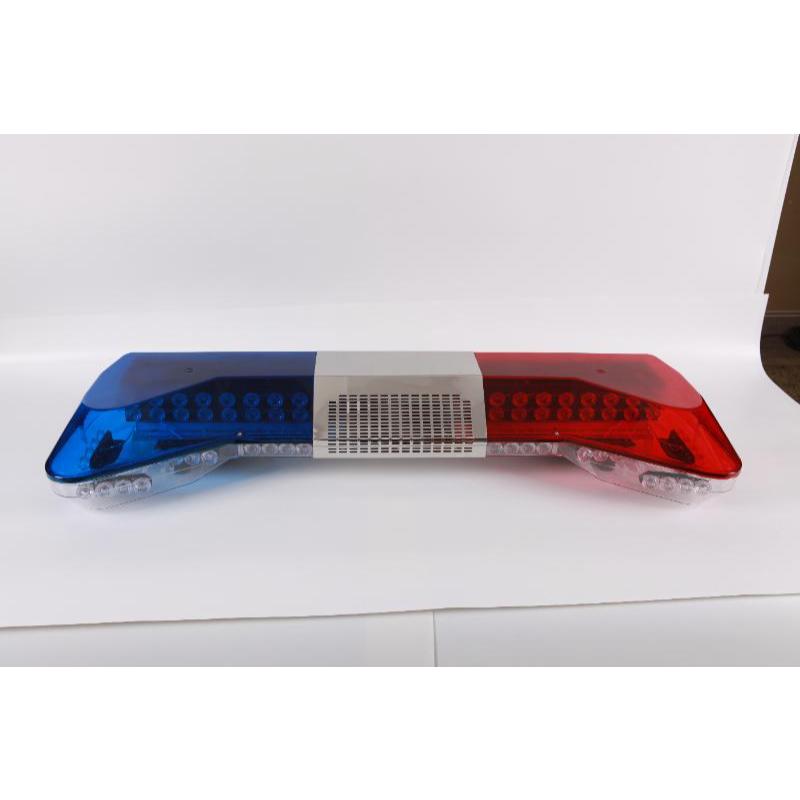 明るく耐久性のある警察用ライトで、緊急時でも目立つ存在に