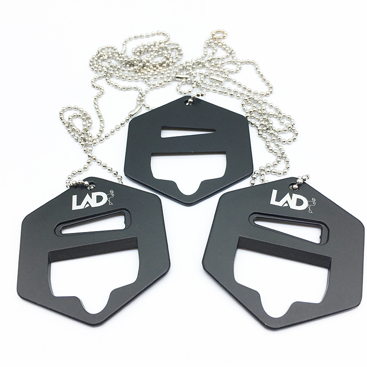 Открывалка для флаконов с электронной жидкостью