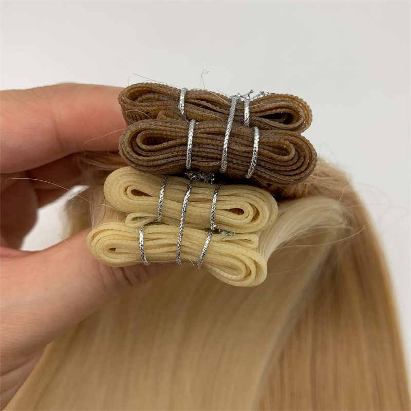 Opnå flotte krøller med vores holdbare og alsidige tape i extensions