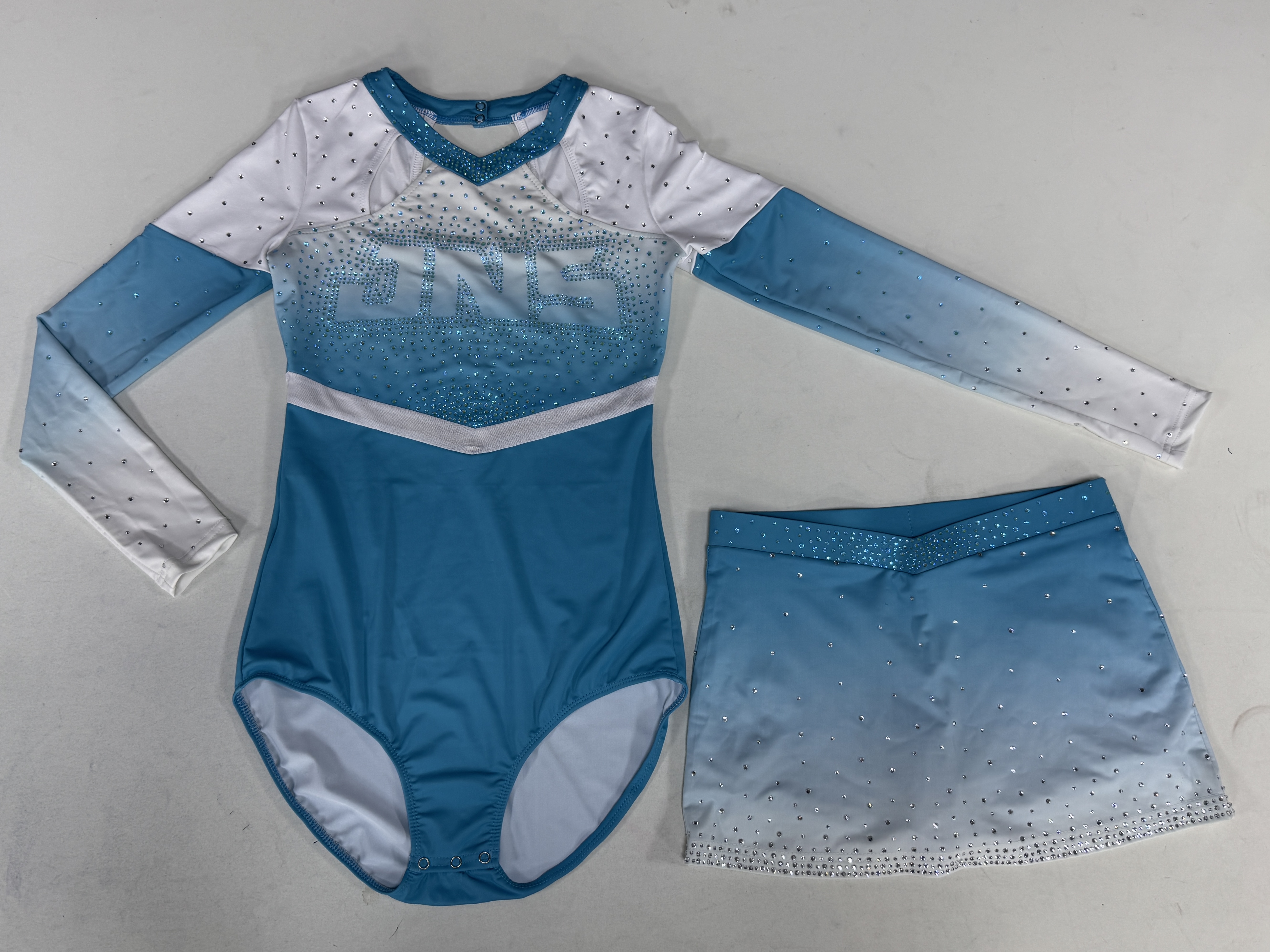 Menonjol di atas tikar dengan pilihan reka bentuk unik kami