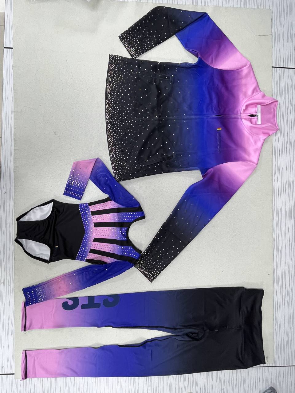 Uvolněte svou kreativitu s individuálními řešeními pro vysokorychlostní bundy