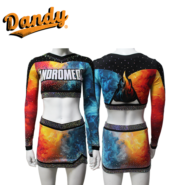 Stroje cheerleadingowe z błyszczącymi kamieniami sztucznymi i cekinami, styl seksowne stroje treningowe dla dorosłych dziewcząt