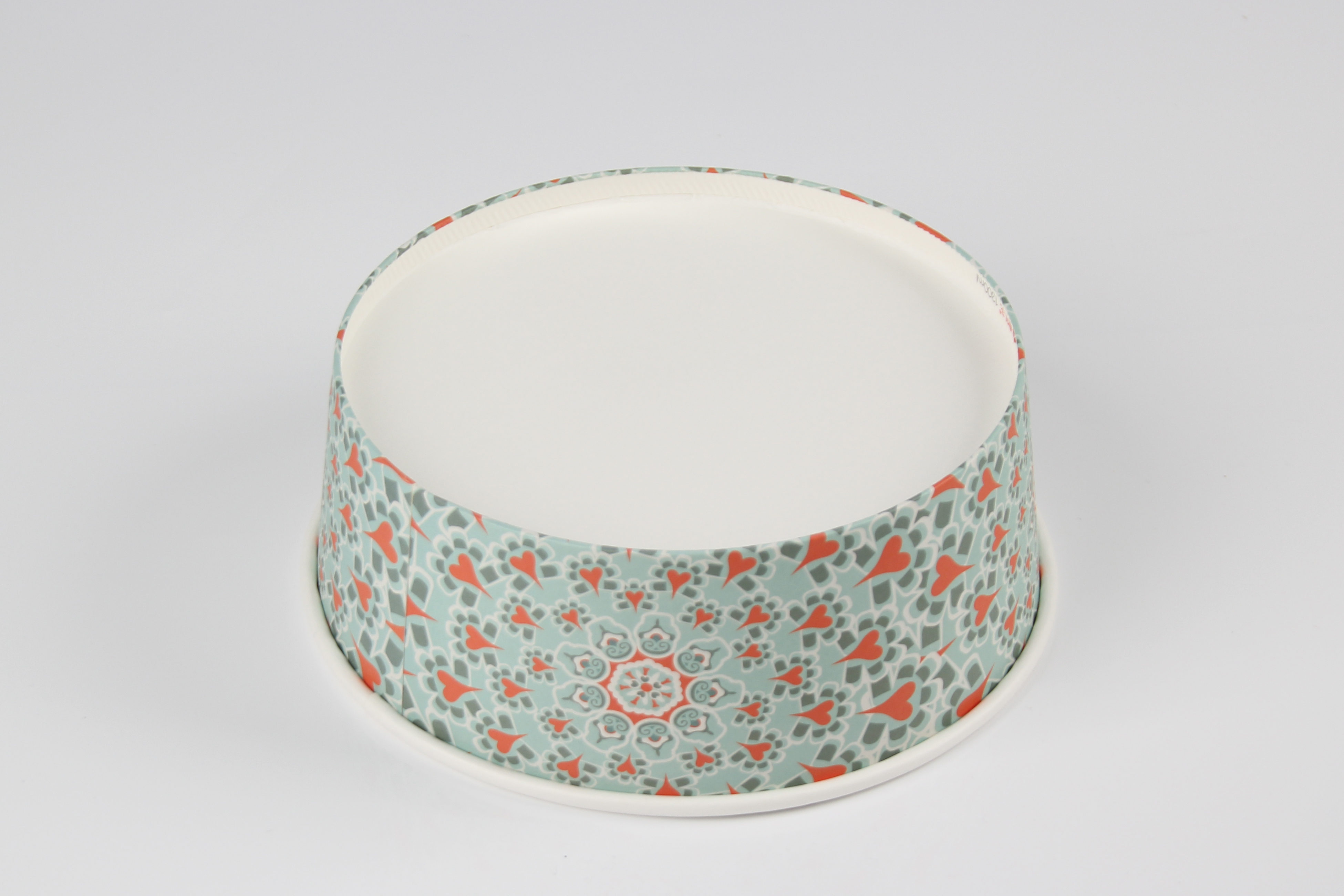 Cawan kopi sekali guna dengan penutup