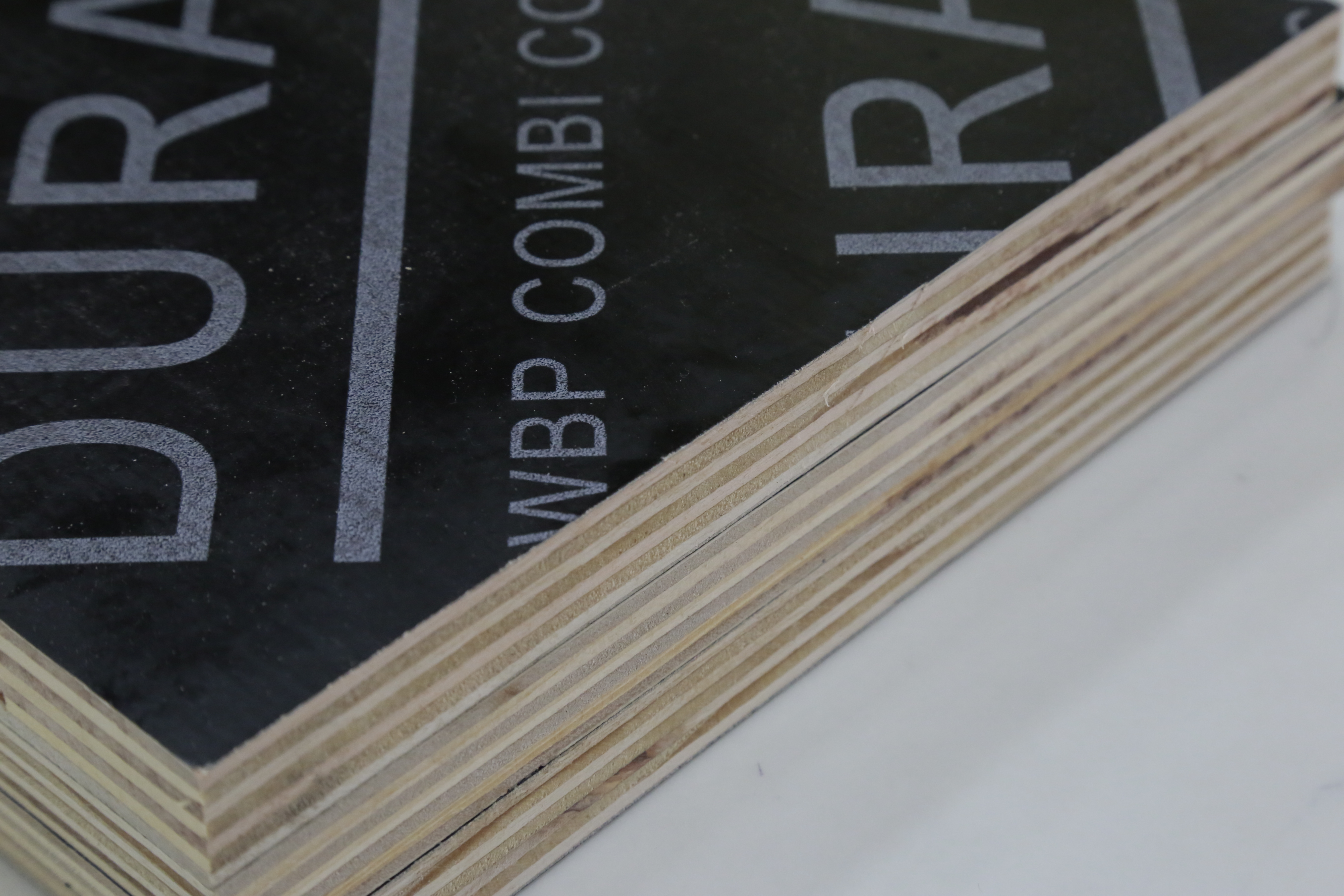 최대한의 비용 효율성을 위해 멜라민 접착제 거푸집을 도매로 구입할 수 있는 곳은 어디인가요?