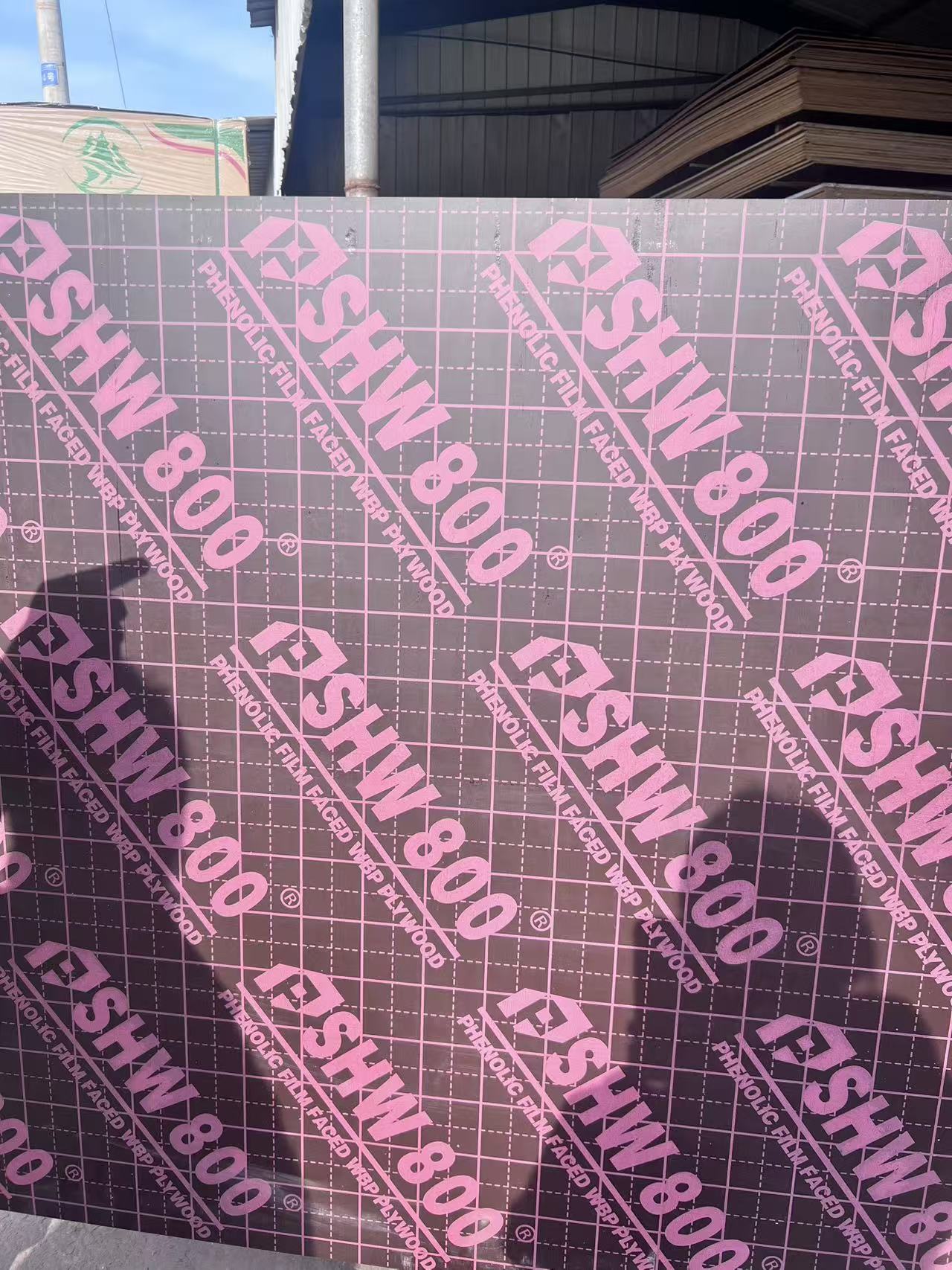 ปัญหาที่พบบ่อยในการใช้งานไม้อัดลามิเนตหนา 15 มม. และวิธีการหลีกเลี่ยง