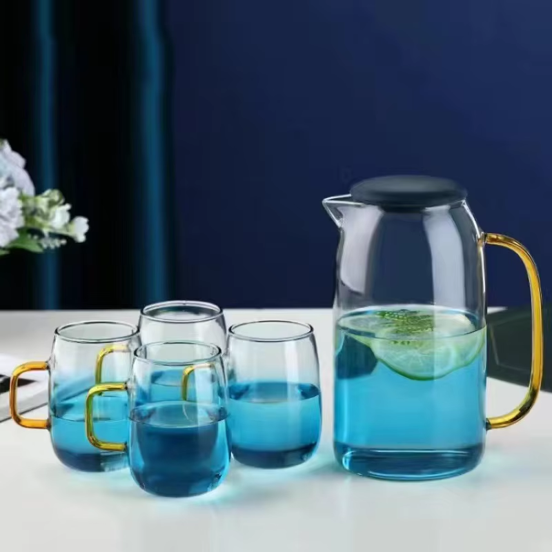 Glass Water Jug/Glass Water Jugs: A Classic Touch to Your Dining Table