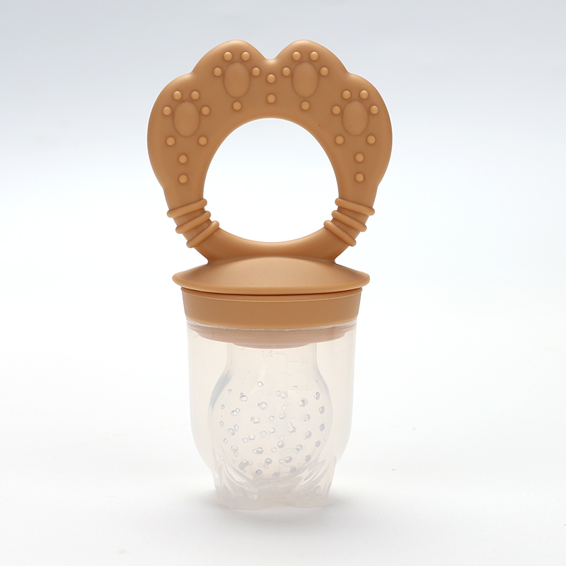 Cat Paw Fruit Feeder