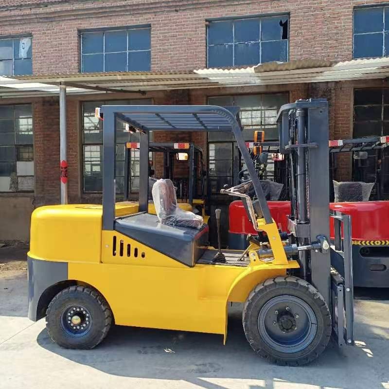 איך לזהות ספקים מהימנים של רכבי שילוח דיזל לצורך פעולות מחסן יעילות