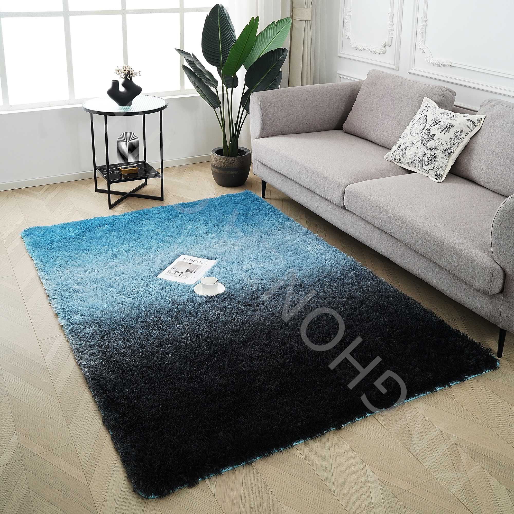 Кызыл чечекли килимдин аягынан сулуу ырааттуу