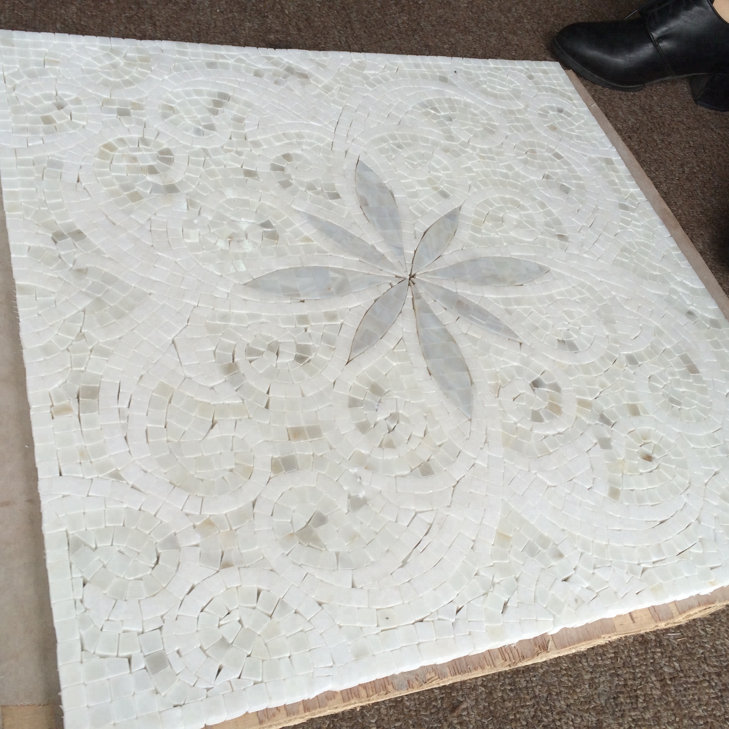 Decorative Flower Patterns White Marble Waterjet Mosaic Floor Marble Tile