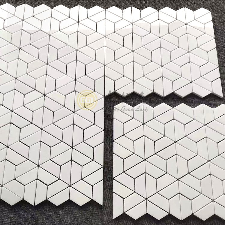 Irregular Shape Pure White Mosaic Tile Natural Marble Parquet for Bathroom Customizable Size