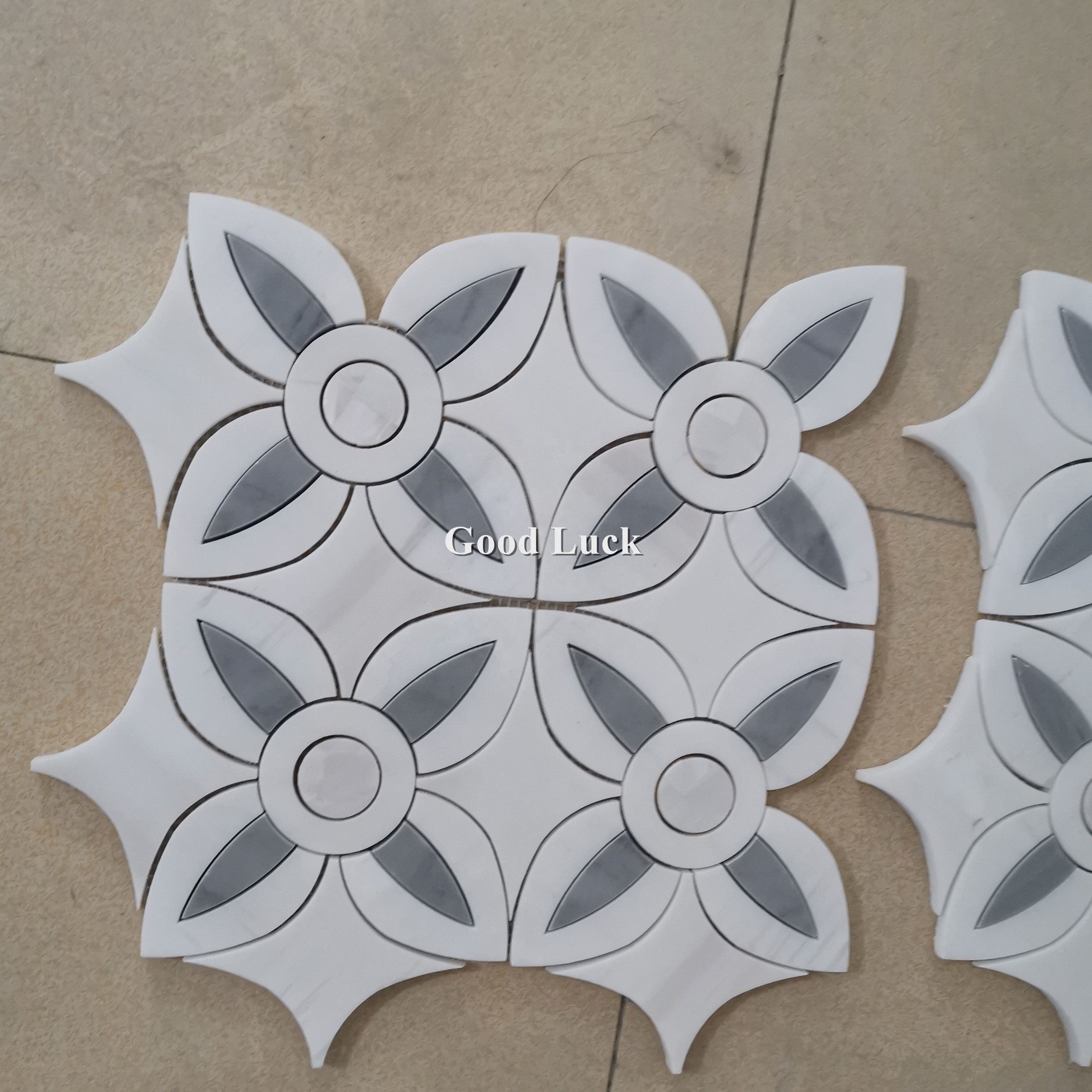New design gray mix white water jet flower shape marble mosaic tile