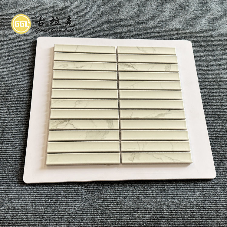 Inkjet Calacatta White Fluted Ceramic Mosaic Tiles 