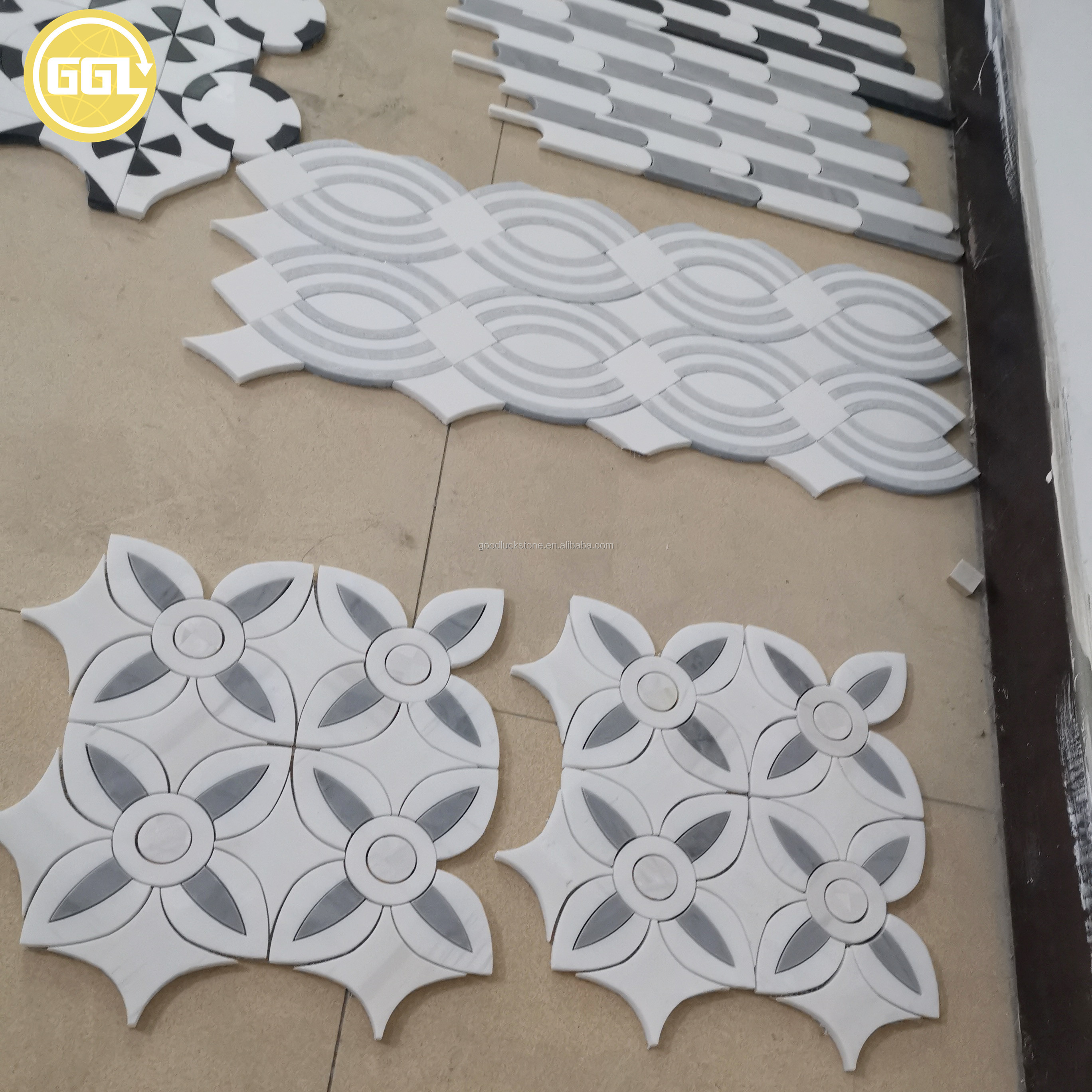 New design gray mix white water jet flower shape marble mosaic tile
